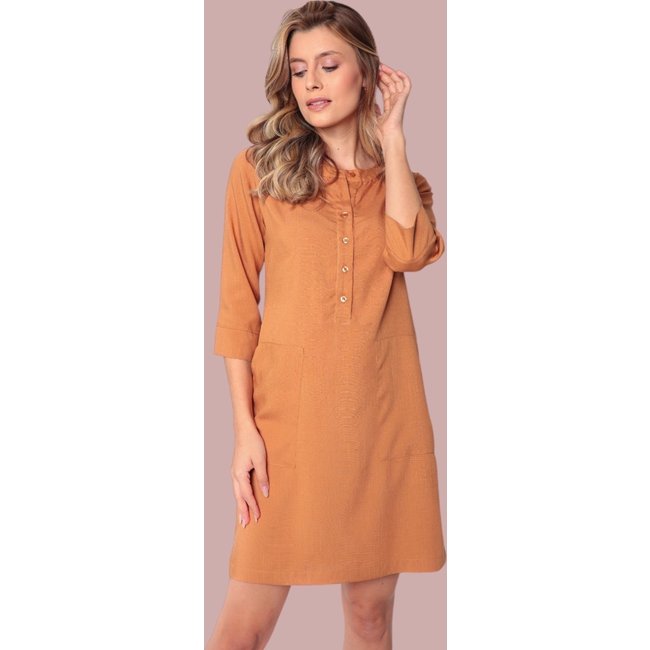 Vestido Chemise fechada Ícone Fashion manga 3/4 amêndoa