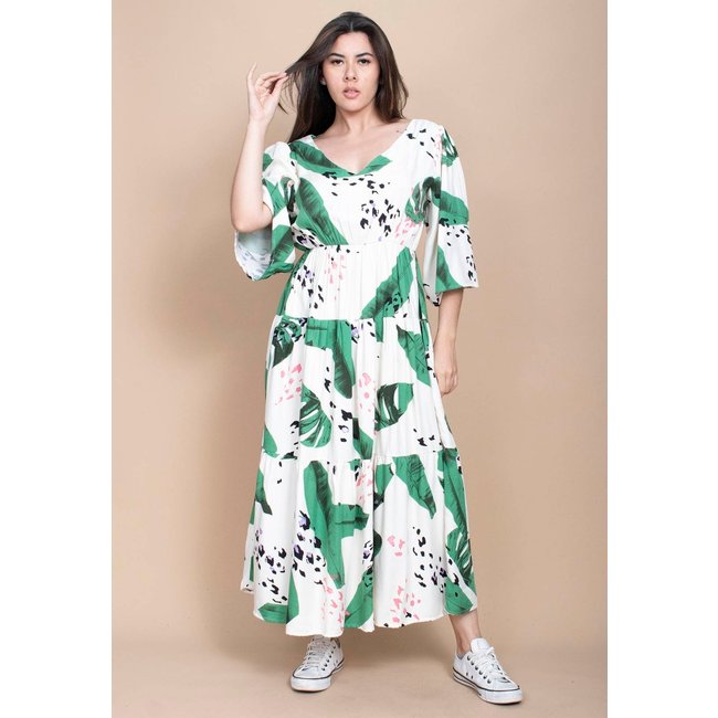 Vestido Longo Cabanafree Plano com Manga e Camadas Estampa Folhagem Poética