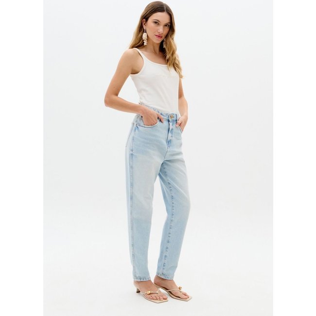 Calça Jeans Mom De Cintura Super Alta Lança Perfume