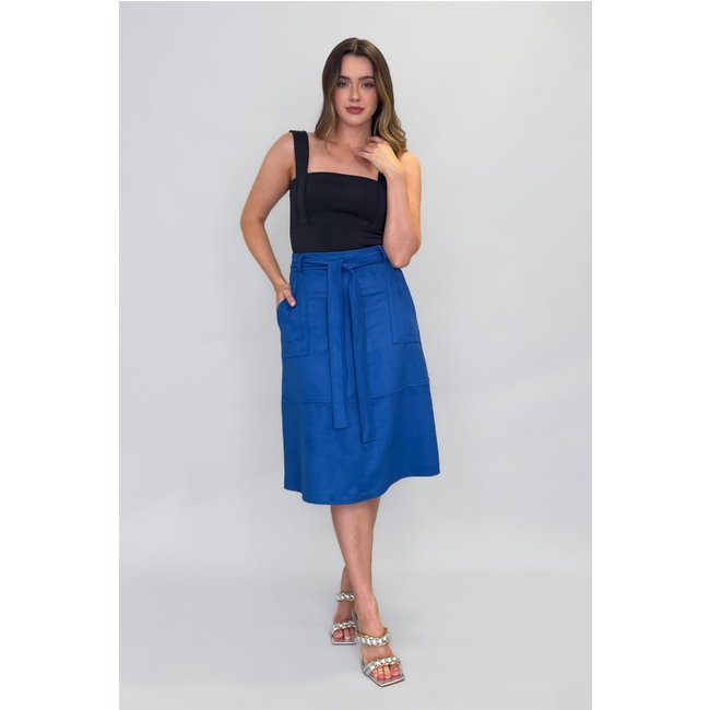 Saia Midi Viena Suede Evasê Lisa Conigli Azul