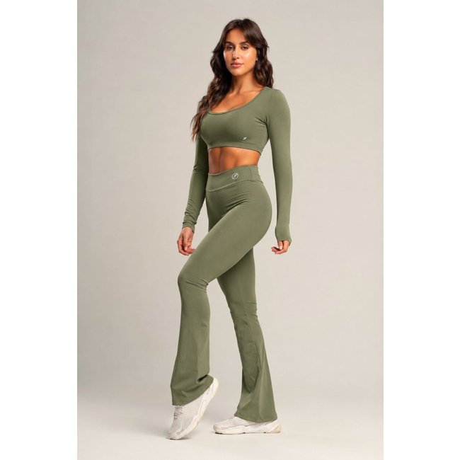 Conjunto Fit One Calça Flare Bailarina e Top Manga Longa Suplex Verde Oliva