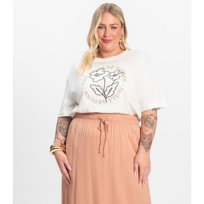 Camiseta Plus Size em Meia Malha Secret Glam Bege