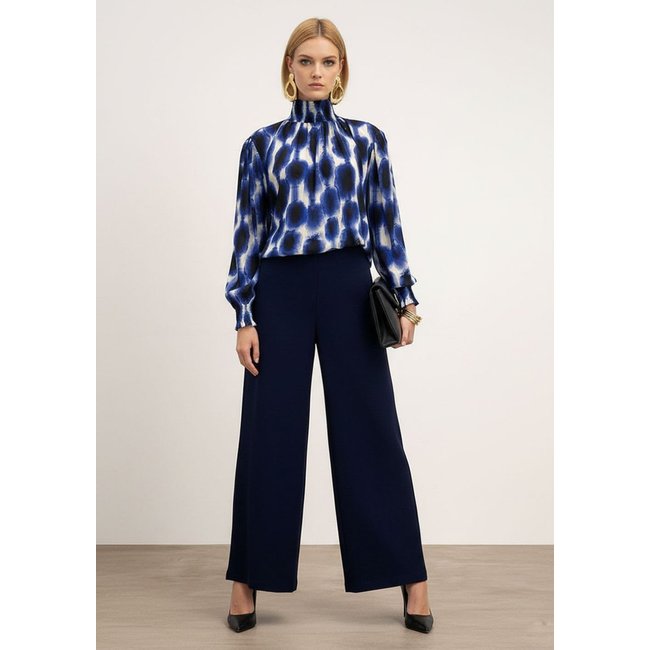 Blusa Iódice Solta Gola Alta Manga Longa Padrão Azul