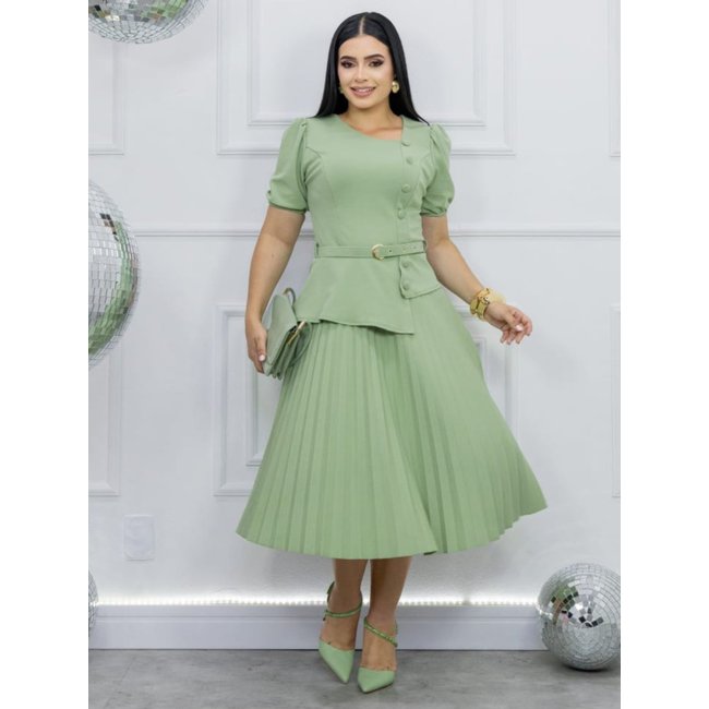 Vestido Midi Soltinho Rodado Moda Evangélica Decote Quadrado com Cinto de Festa Verde claro