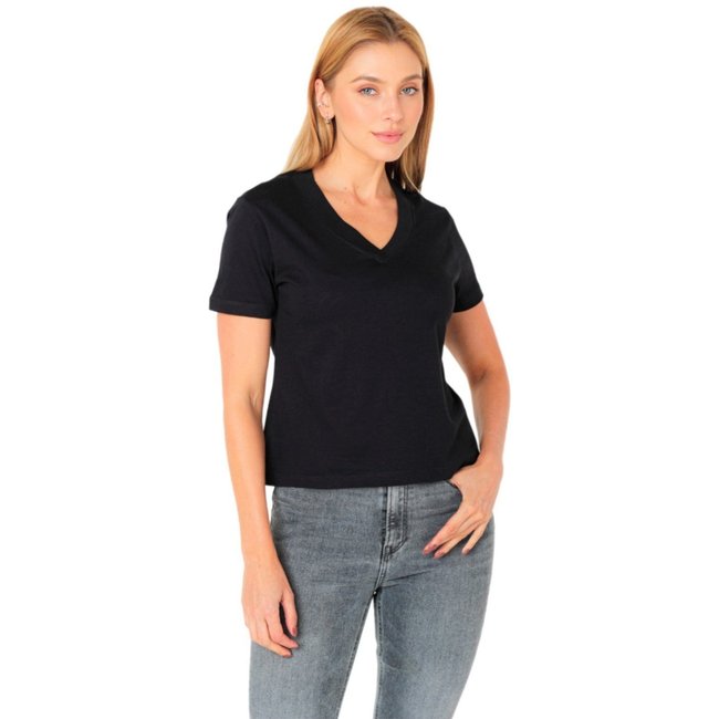Camiseta Pima V iuseu feminina PRETA