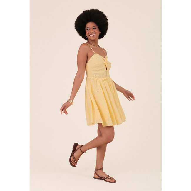 Vestido Curto Pop Me Em Laise Alça Transpasse Busto Amarelo