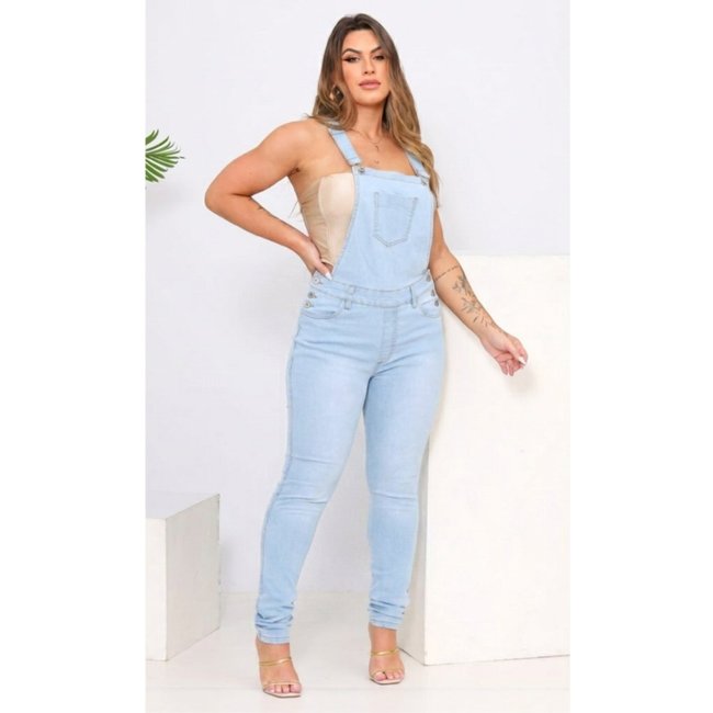 Macacão Jardineira Feminino Jeans Light Claro Délavé