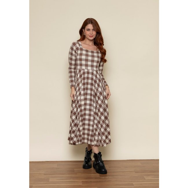 Vestido Aura Princesa Manga Longa Xadrez Marrom