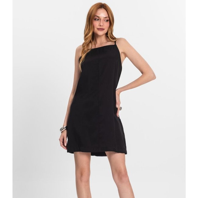 Vestido Feminino Decote Quadrado Endless Preto