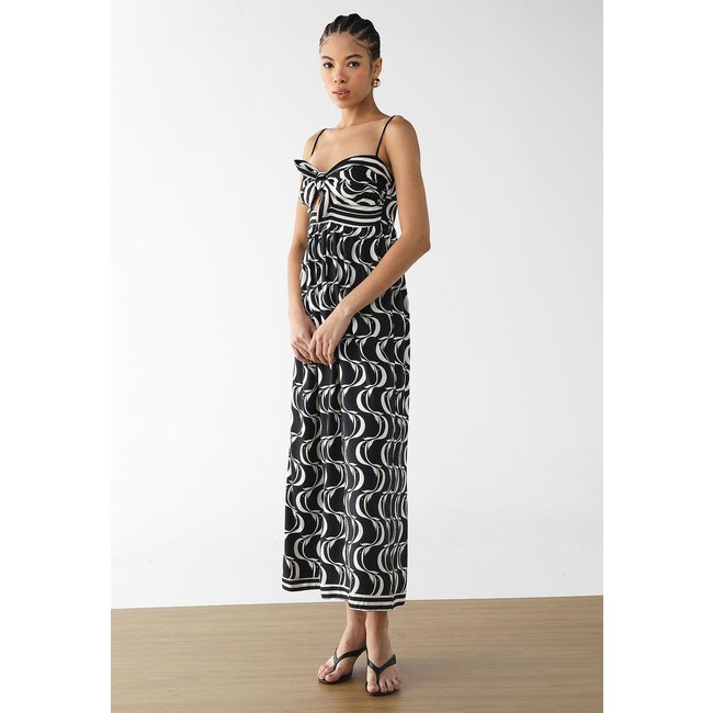 Vestido Feminino FARM Estampa Gráfica Midi Preto