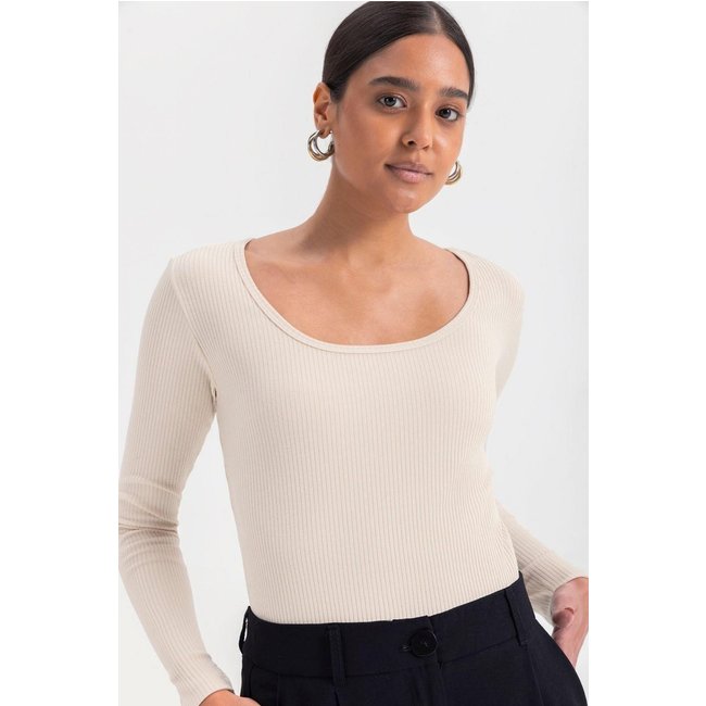 Blusa Feminina Decote Quadrado Essendi Off White Off-white