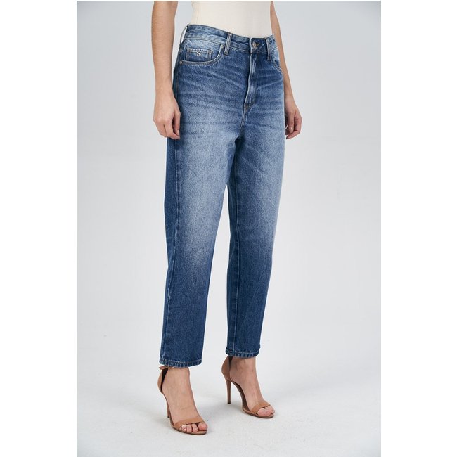 Calça Jeans Mom Estonada Feminina Acostamento
