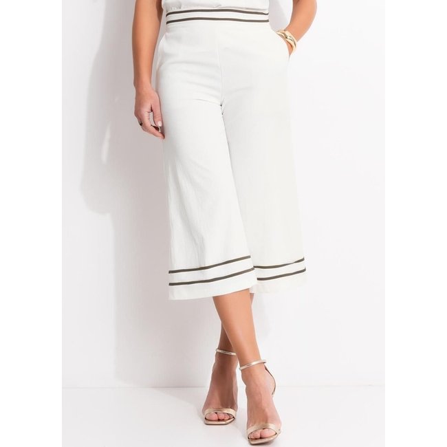Calça Em Crepe Plano Off White Quintess