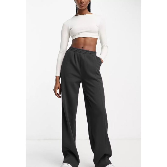 Calça Moletom Pantalona Diluxo Wide com Bolso Preto