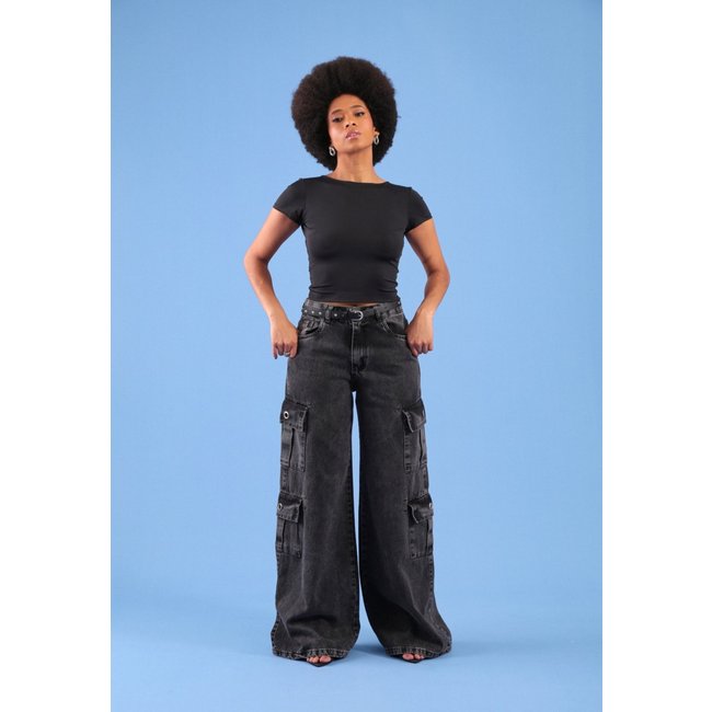 Calça Jeans Pop Me Wide Leg Bolso Cargo Preto