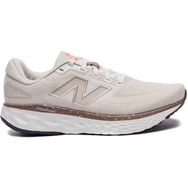 Tênis Feminino New Balance Fresh Foam X Evoz V4 Off White/Marrom