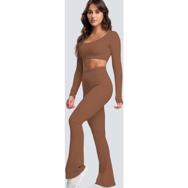 Conjunto Fit One Calça Flare Bailarina e Top Manga Longa Suplex Marrom