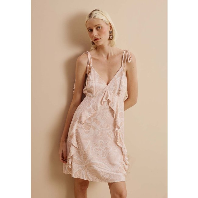 Vestido Curto Babados Estampado Maraca