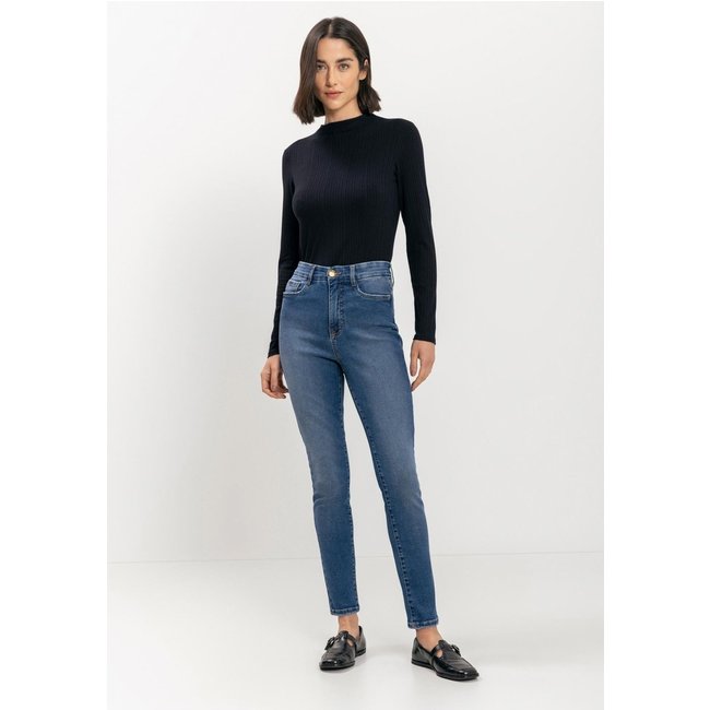 Calça Jeans Skinny Contour Com Bolsos E Elastano