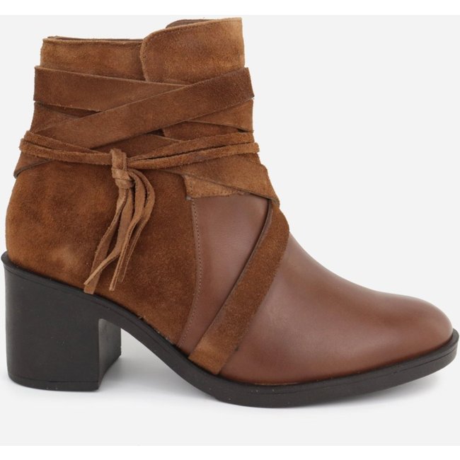 Bota Maria Paua Store Feminina Couro Cano Medio Trancas Conforto Salto Marrom
