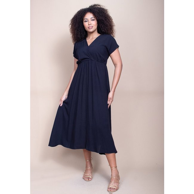 Vestido Cabanafree Midi Plano Preto