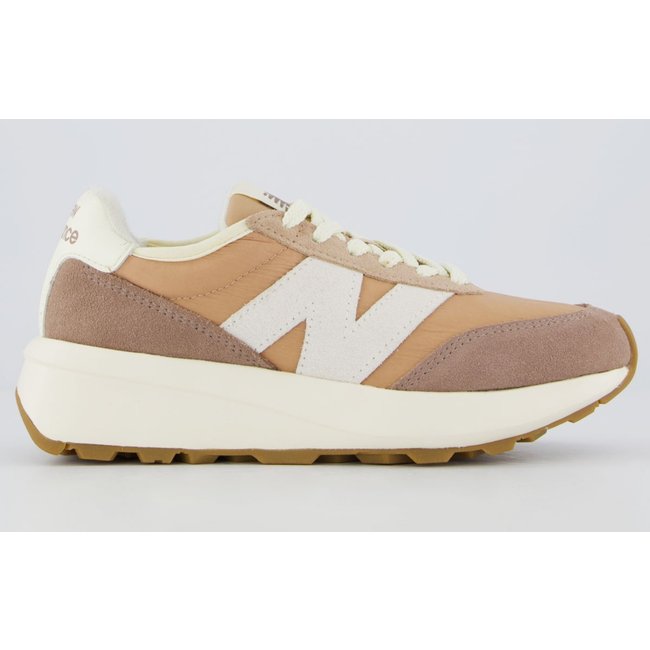 Tênis New Balance 370 V1 Feminino Marrom e Off-White