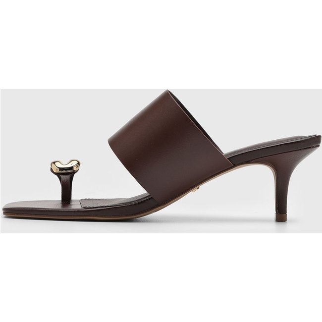 Sandália Feminina Arezzo Bico Quadrado Marrom