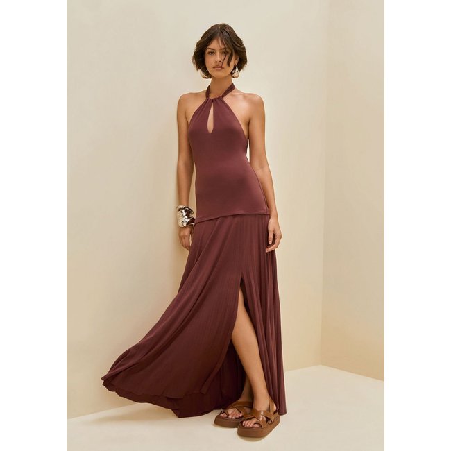 Vestido Morena Rosa Ajustado Decote Careca Sem Alça Midi Bordô