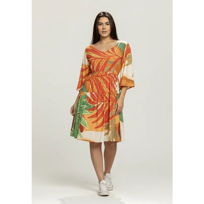 Vestido CabanaFree Curto Plano com Manga e Camadas Estampa Jardim do Sol