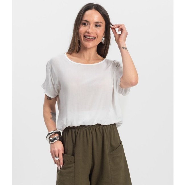 Blusa Feminina manga curta Infinita Cor Branco