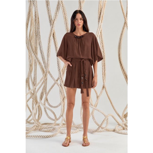 Short Carlota Costa Marrom