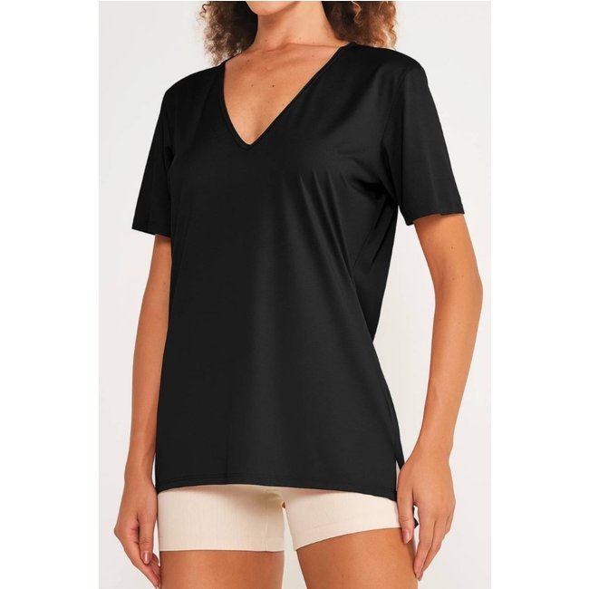 Camiseta Colcci Sport New Comfort Fit Feminina Preto