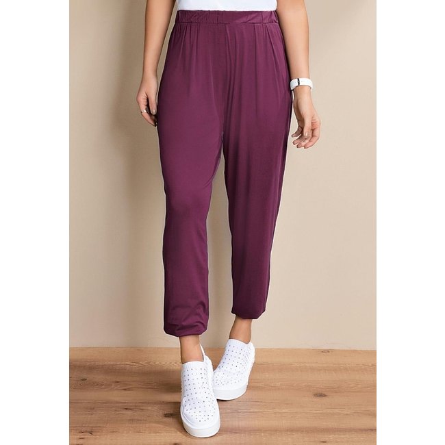 Calça Soltinha Com Pregas Roxo Quintess