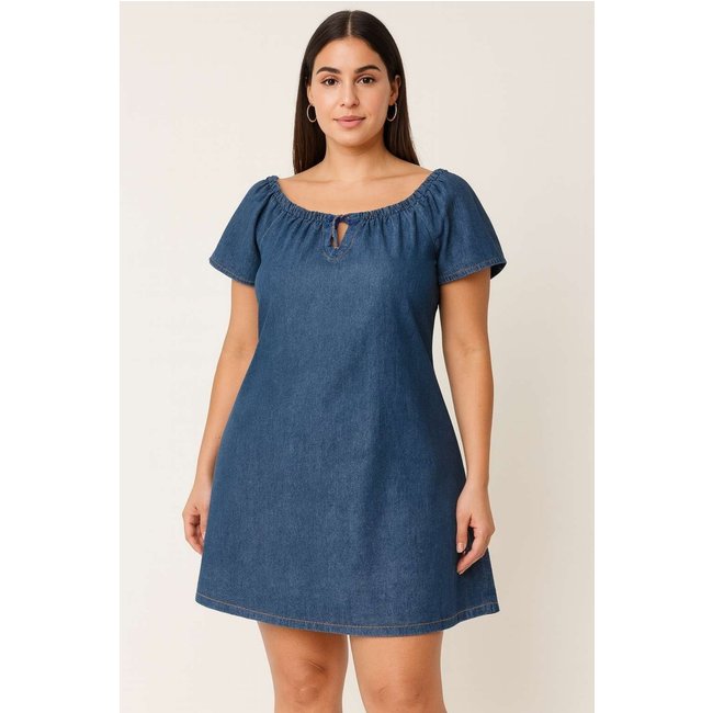 Vestido Jeans Modelo Cigana Evase com Decote Gota Manga