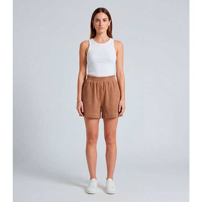Shorts Feminino Moletinho Gorgurinho Infinita Cor Marrom