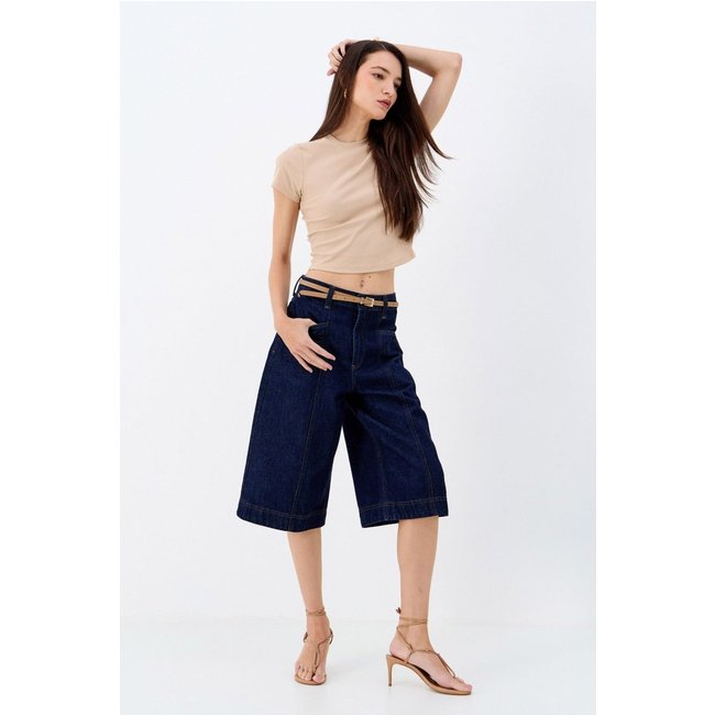 T-Shirt Detalhe em Relevo ACT Feminino