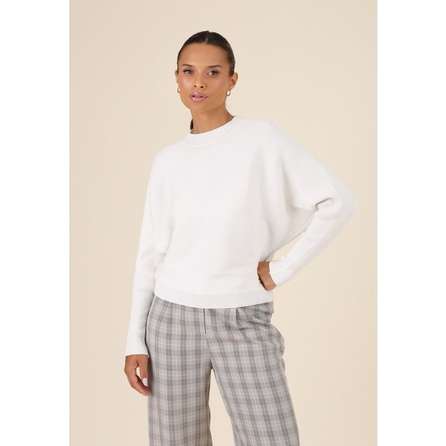 Blusa Pop Me Em Tricô Manga Morcego Off-White