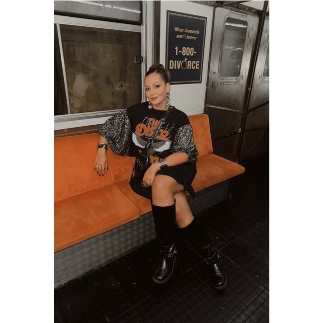 Vestido Camisetão Preto Com Mangas Bufantes De Paetê Disco marinaegabriella