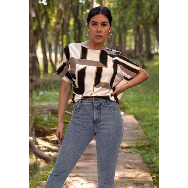 Blusa Básica Morcego Malha Gola Canoa Manga Curta Igaci