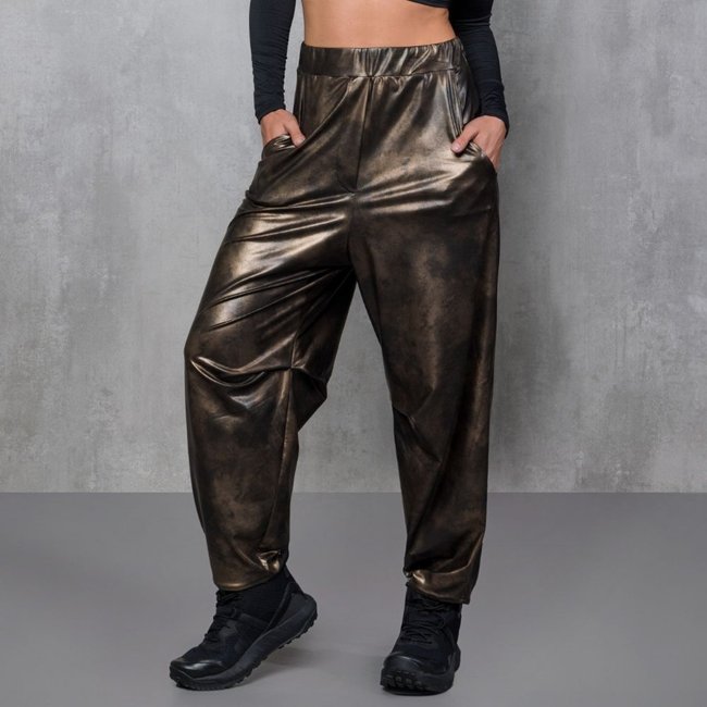 Calça De Chelles Gancho Deslocado Comprido com Bolsos Ouro Velho FT1132CA