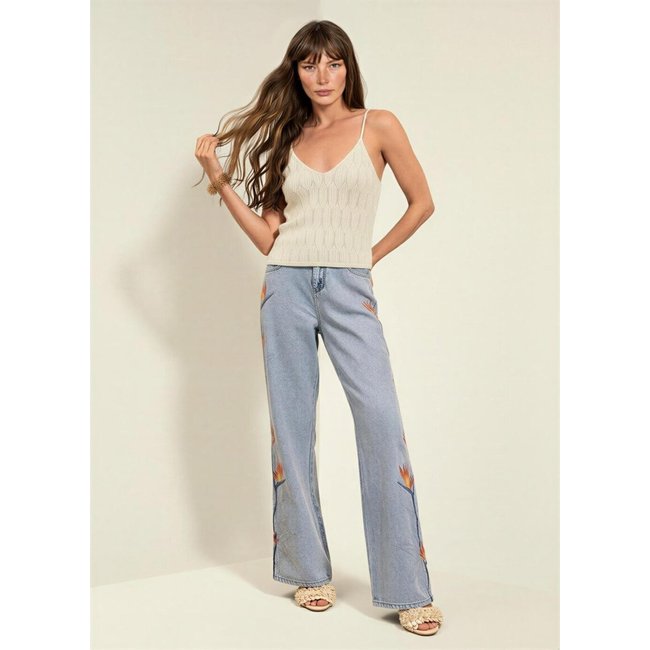 Blusa Regata De Alças Com Decote Em V Em Malha Tricô