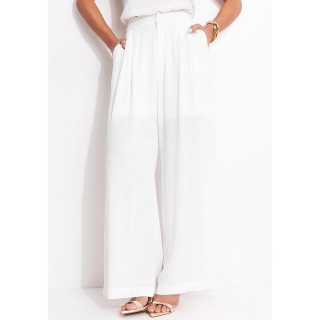 Calça Em Viscose Plana Off White Quintess
