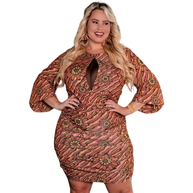 Vestido Plus Size Estampado com Recorte no Decote Coral