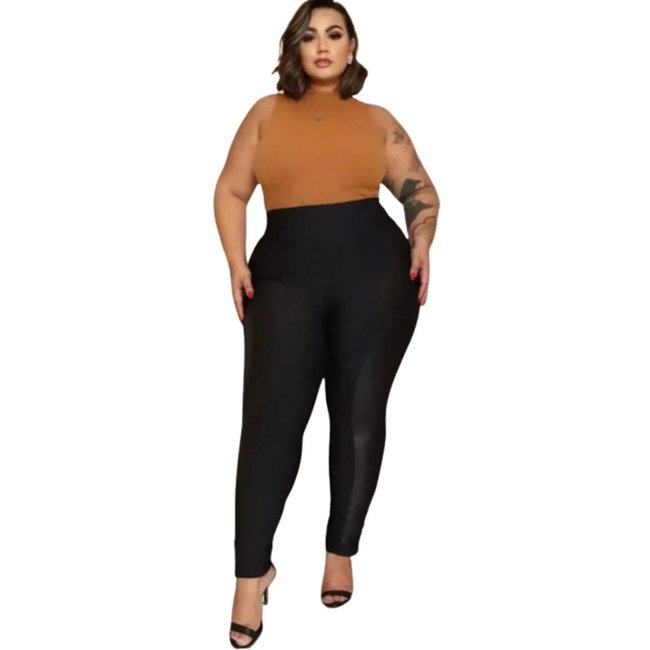 Legging Plus Size FMF Montaria Empina Bumbum Lisa Peluciada Forrada Preto