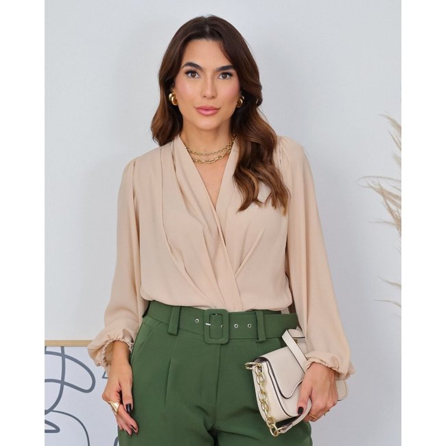 Body MOS Feminino em Crepe com Decote Transpassado Sem Bojo e Manga Longa Bufante Bege