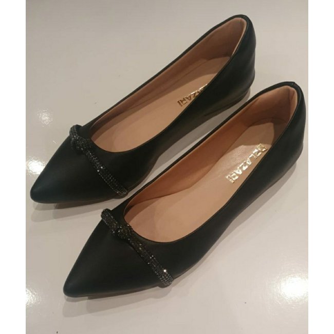 Sapatilha Delazari Bico Fino Preta com Strass