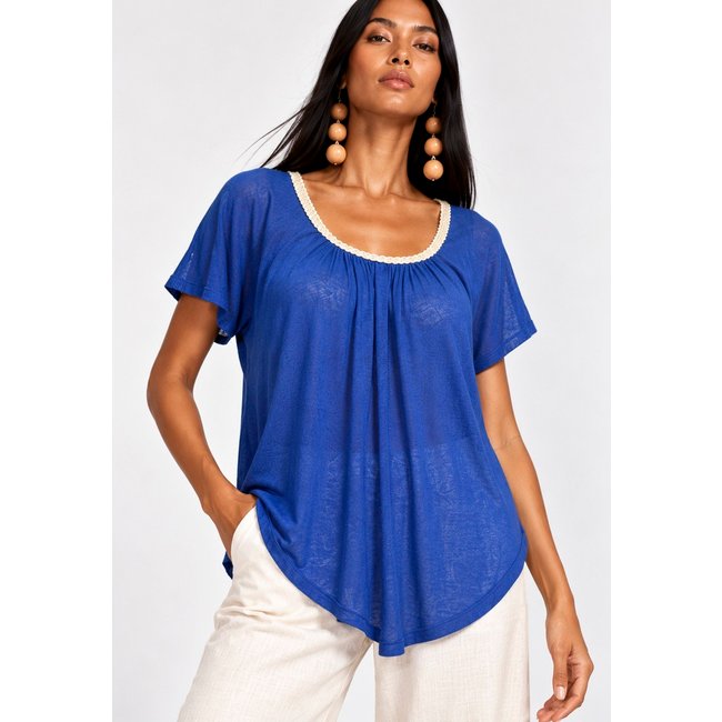 Blusa Bata Linho Cabanafree Algodão Doce Azul Bic Detalhe Trançado na Gola