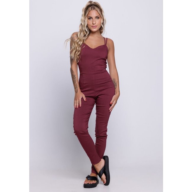 Macacão Casual Vekyo Liso Bengaline Vinho