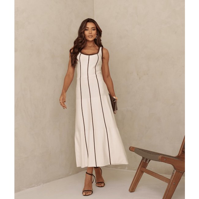 Vestido Cherry Line Midi Listrada Alça Decote Tricô Off White e Marrom