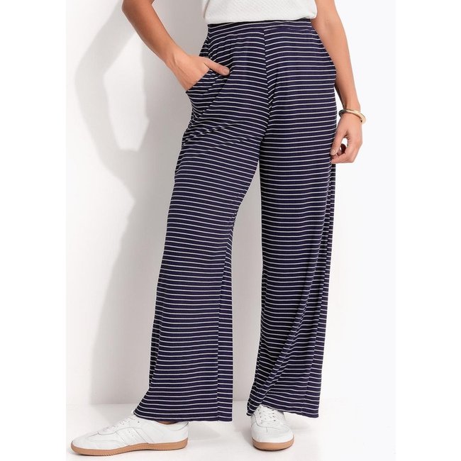 Calça Em Meia Malha Quintess Listrado Preto E Branco